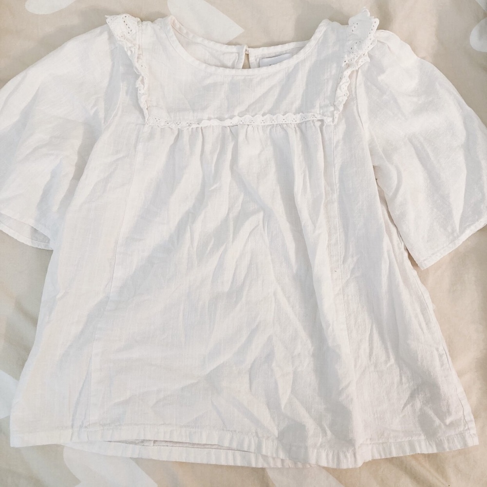 Old Navy White Ruffle Top L